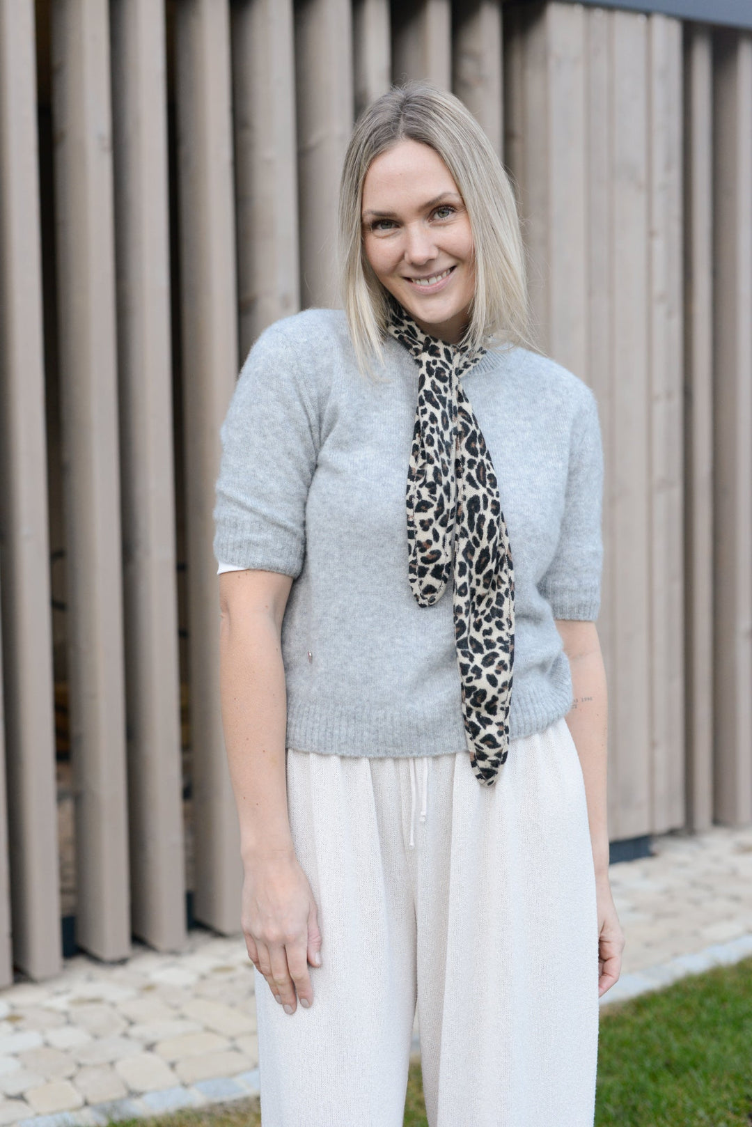 Cashmere Schal Ella-cs mit Leo-Print in Braun