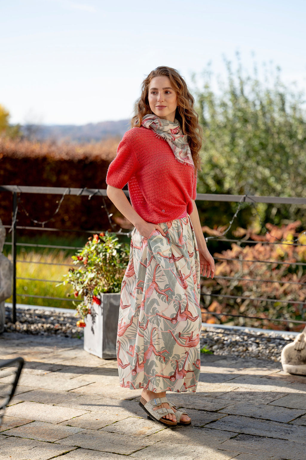 Langer Baumwolle-Rock für den Sommer mit All-Over-Print mit kleinen Affen, figurschmeichelnd, Farbe: Off White, Produktbild