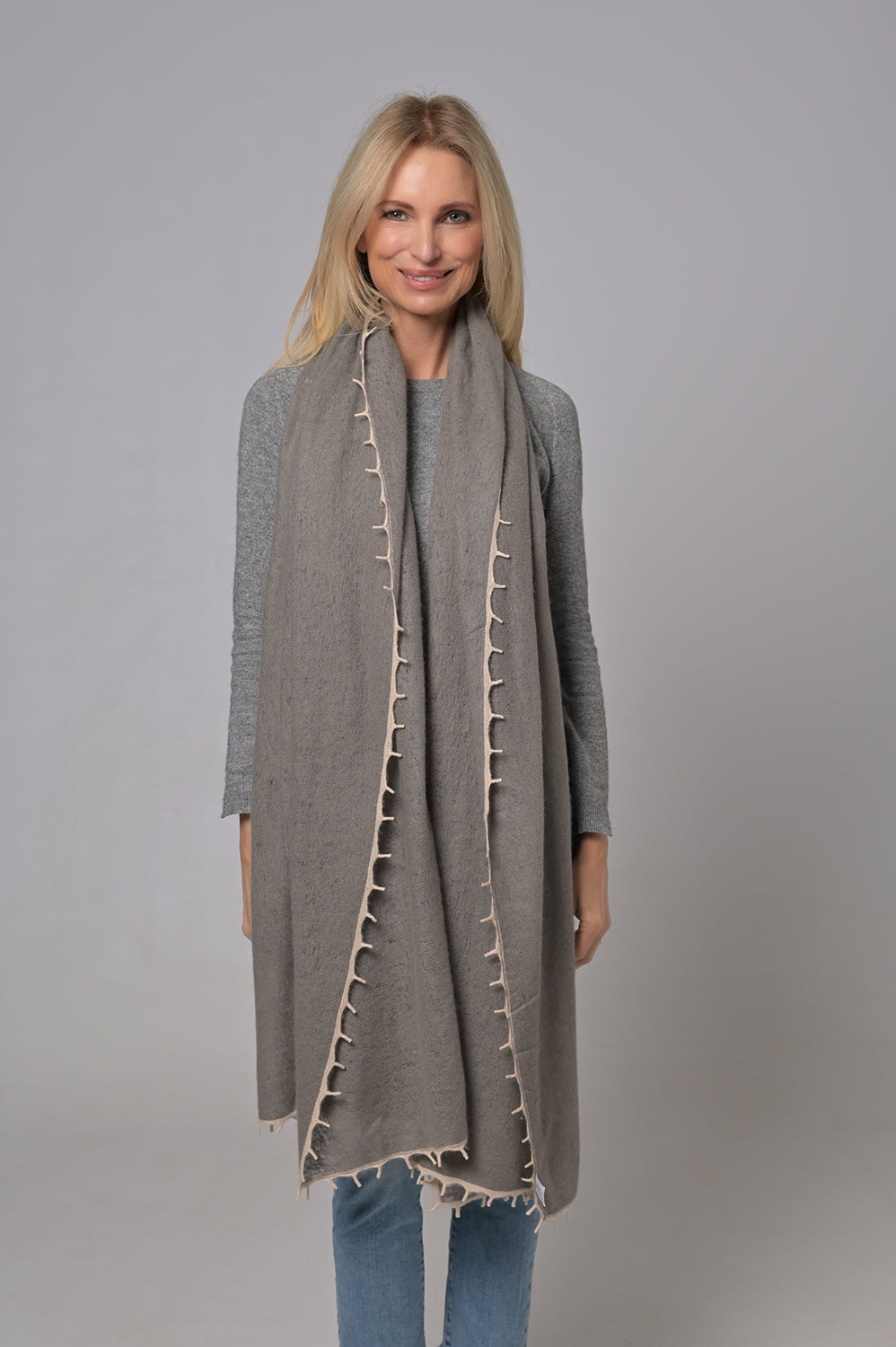 Cashmere Schal BiFeli-cs in Grey Flannel