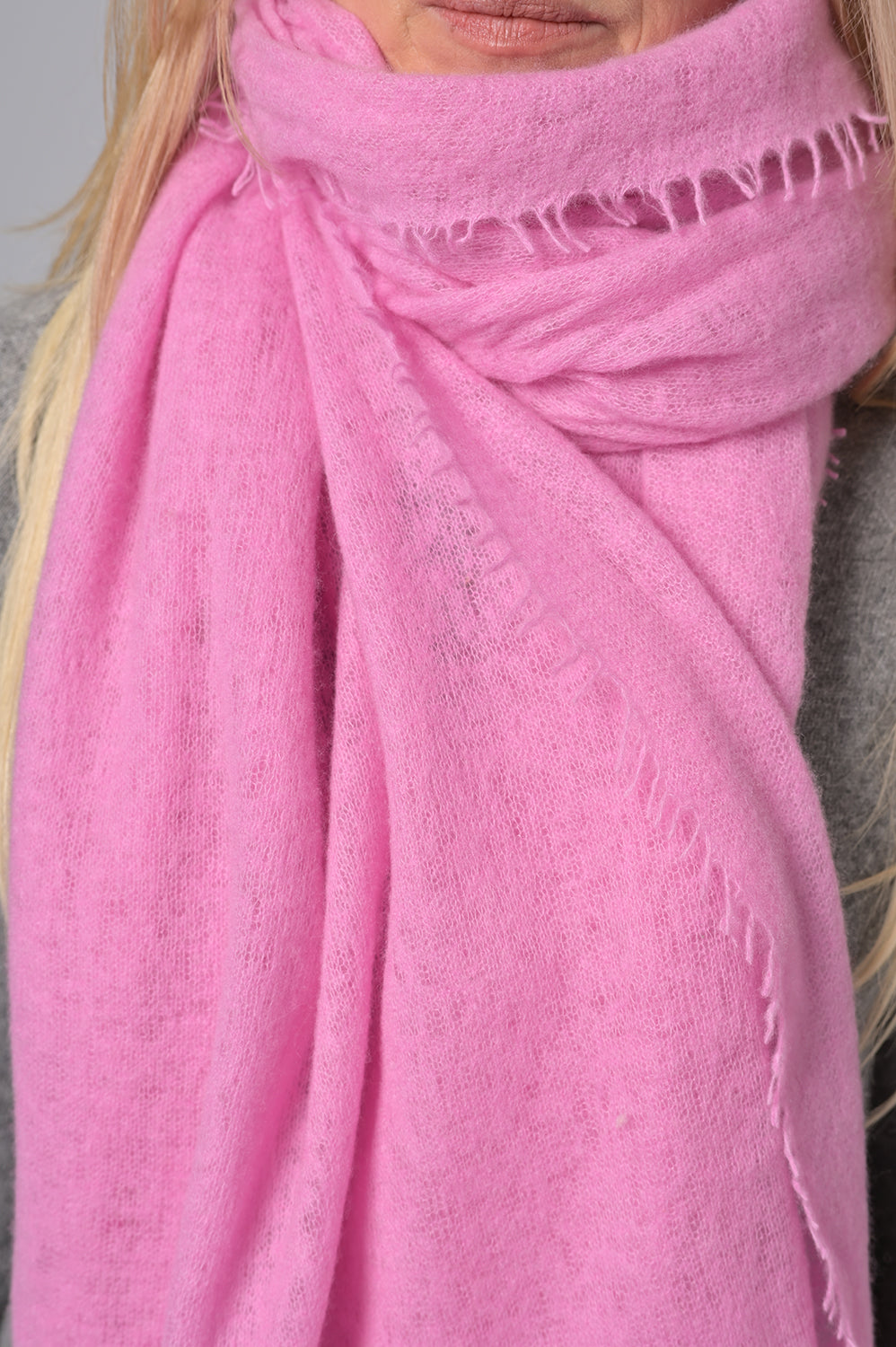 Kaschmirschal für Damen in Pink aus 100 Prozent reinem Kaschmir, geflzt und gewalked, Light Cashmere, Detailfoto, Schalstruktur