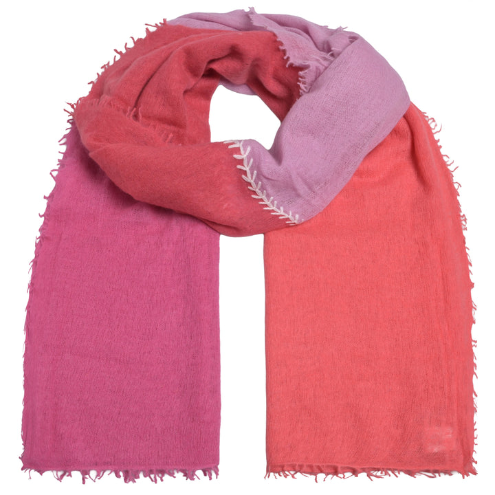 Luxuriöser Light Cashmere Schal für Damen mit Blockstreifen in Raspberry und Pink, 4-farbig, mit Kreuz-Stickerei 
