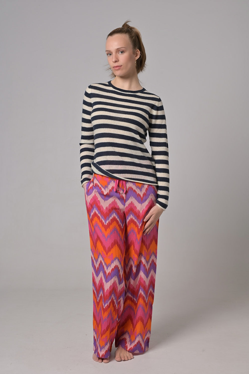 Hose Gracie-cs mit ZigZag-Print in Neonpink