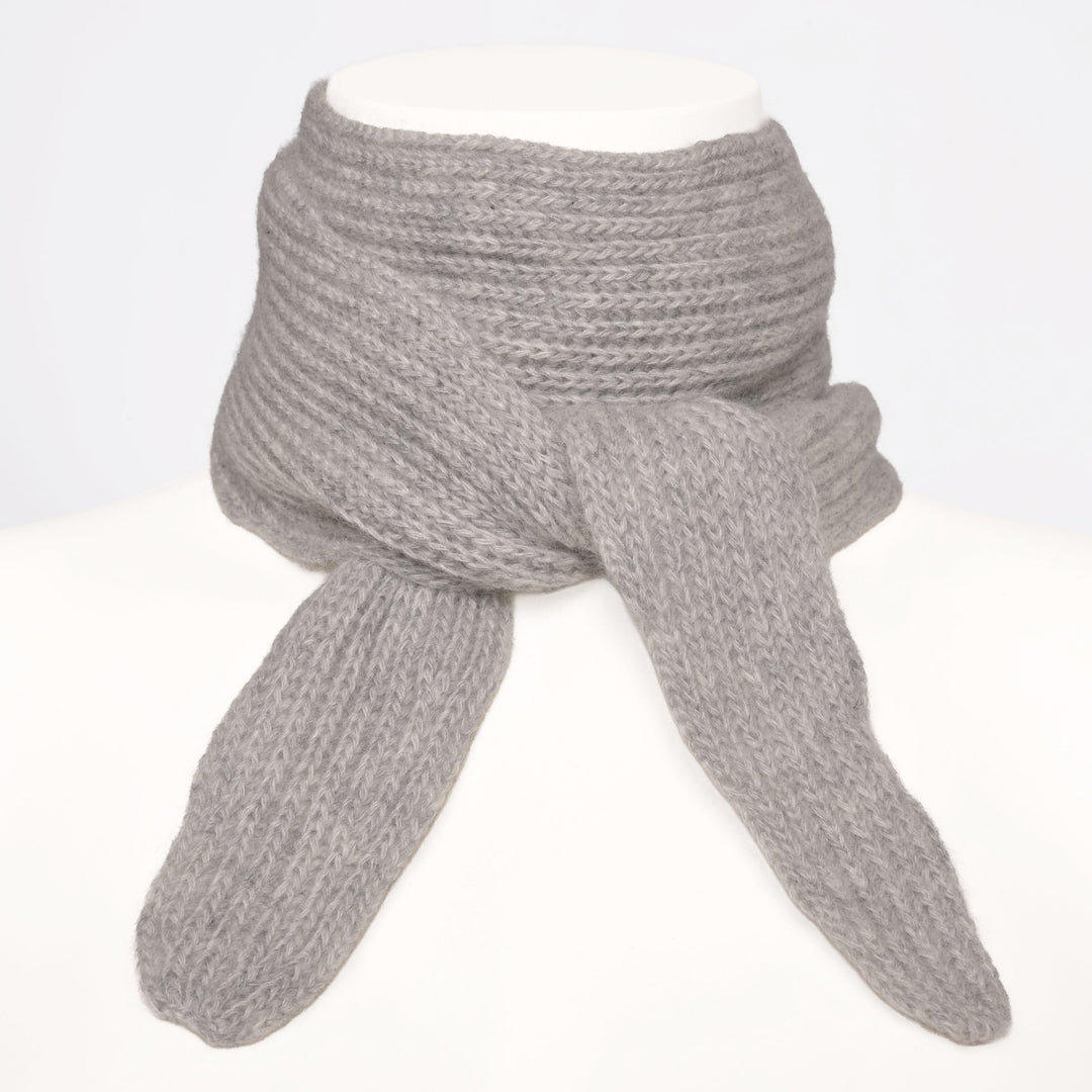 Schmaler Kaschmirschal Ella für Damen mit Strickmuster in der Farbe Hellgrau Meliert