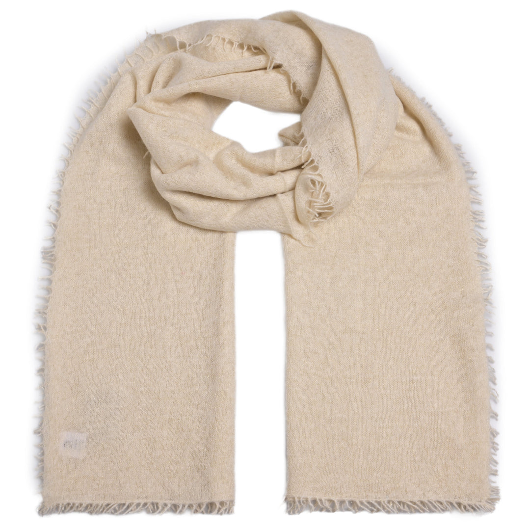 Light Cashmere Schal mit glitzerndem Lurex und dezenten Fransen in der Farbe Champagner aus 98% Kaschmir und 2% Lurex in der XL-Größe 205 x 80 cm von cute stuff