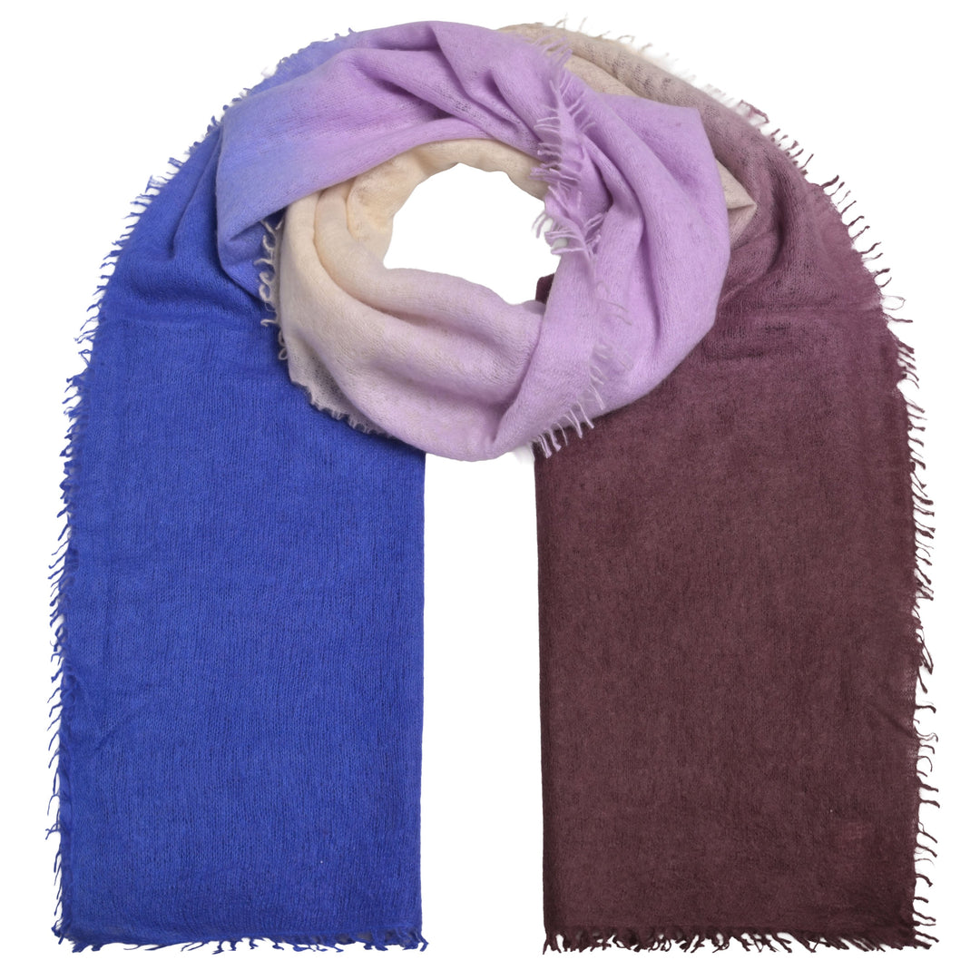 Kaschmir-Schal „Tabita“ aus 100 % Light Cashmere in Lavender mit Farbverlauf, 80 x 205 cm lang mit dezenten Fransen von cute stuff
