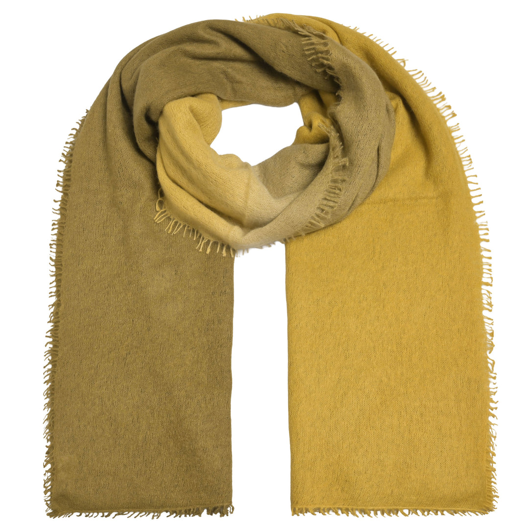 Kaschmir-Schal „Tabita“ aus 100 % Light Cashmere mit kleinen Fransen in Olive Oil mit Farbverlauf von cute stuff 
