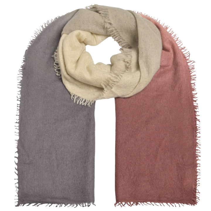 Kaschmir-Schal „Tabita“ aus 100 % Light Cashmere in Grau mit Farbverlauf, 80 x 205 cm lang mit dezenten Fransen von cute stuff