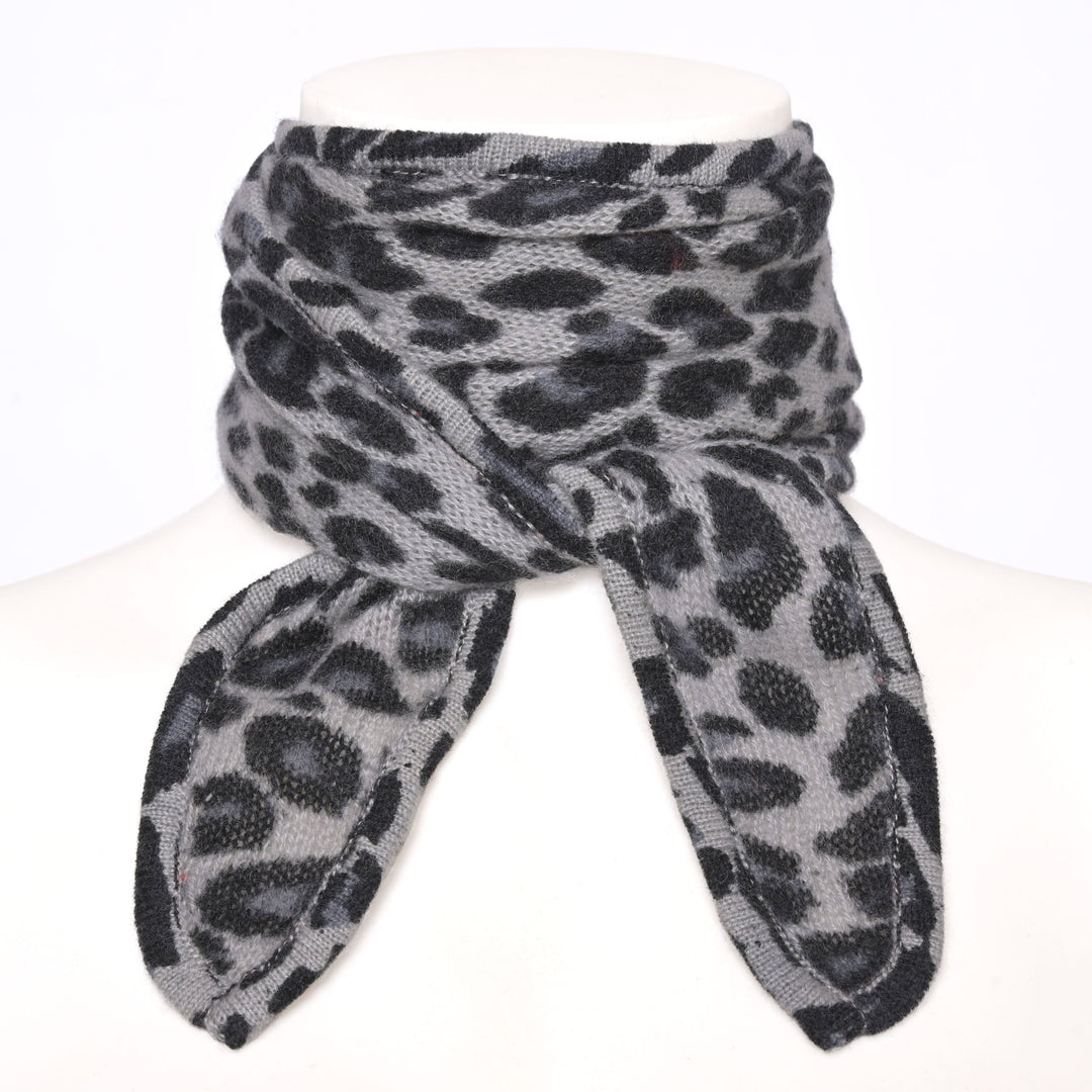 Cashmere Schal Ella-cs mit Leo-Print in Schwarz