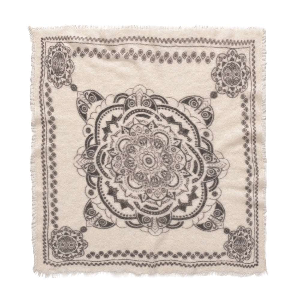 100 Prozent Cashmere Tuch quadratisch 70x70 cm mit Boho-Design