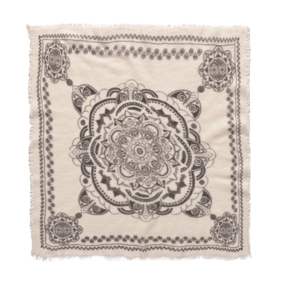 100 Prozent Cashmere Tuch quadratisch 70x70 cm mit Boho-Design
