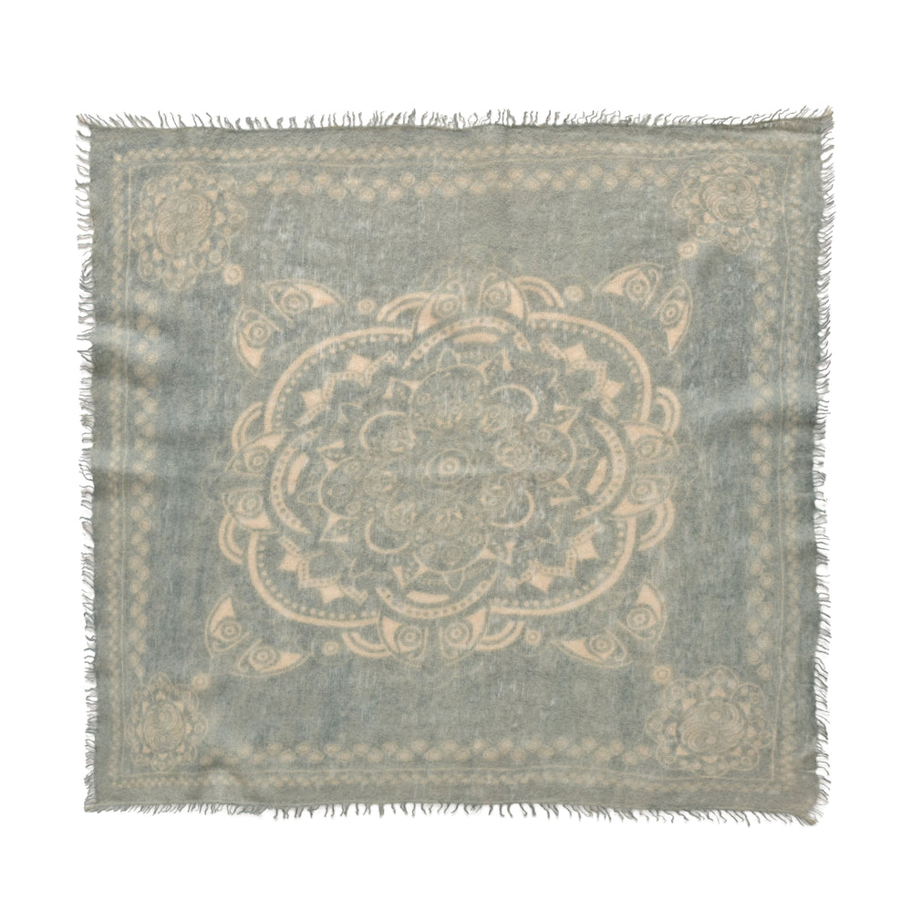 Quadtratisches Kaschmir Halstuch 70 x 70 cm mit Boho-Muster in Oliv