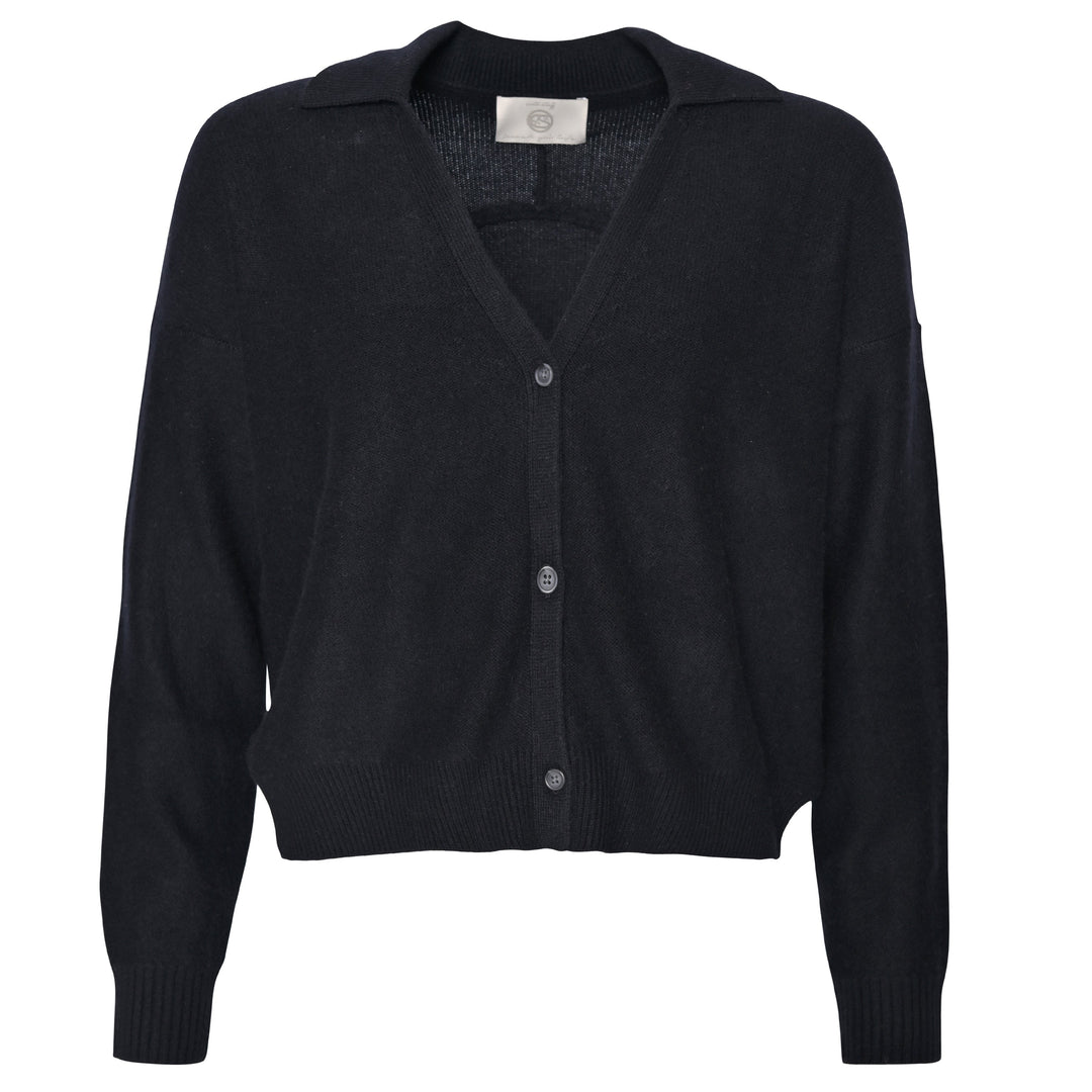 Damen Kaschmir Strickjacke Pauli‑cs mit V-Ausschnitt, Knopfleiste und dezentem Hemdkragen, aus 100% reinem Kaschmir von cute stuff, Farbe Schwarz
