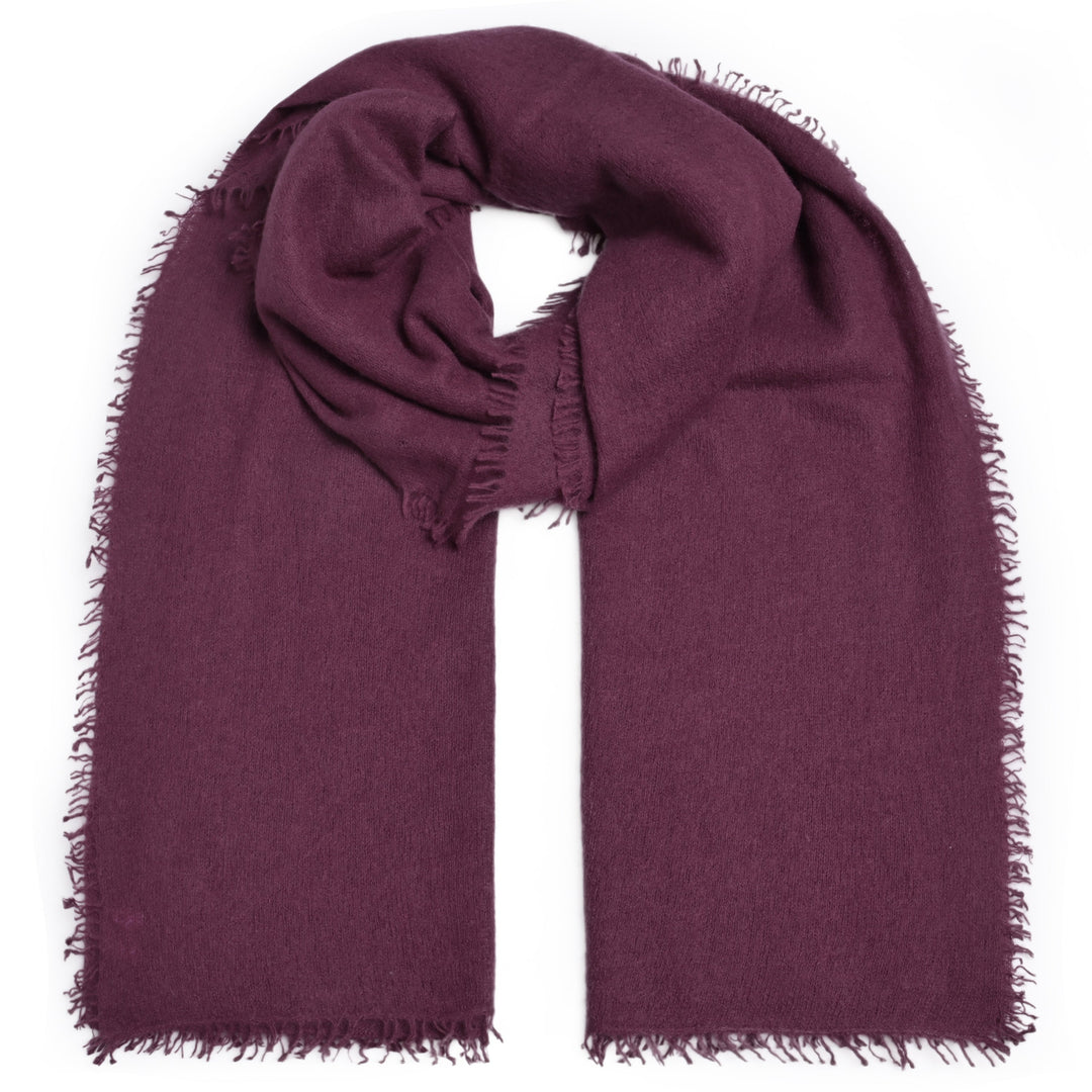 Weicher und leichter Light Cashmere Schal für Damen mit Fransen von cute stuff, 100% Kaschmir, Farbe Aubergine