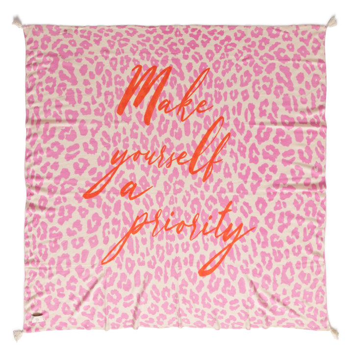 Cashmere Tuch Priority-cs in Strawberry Shake