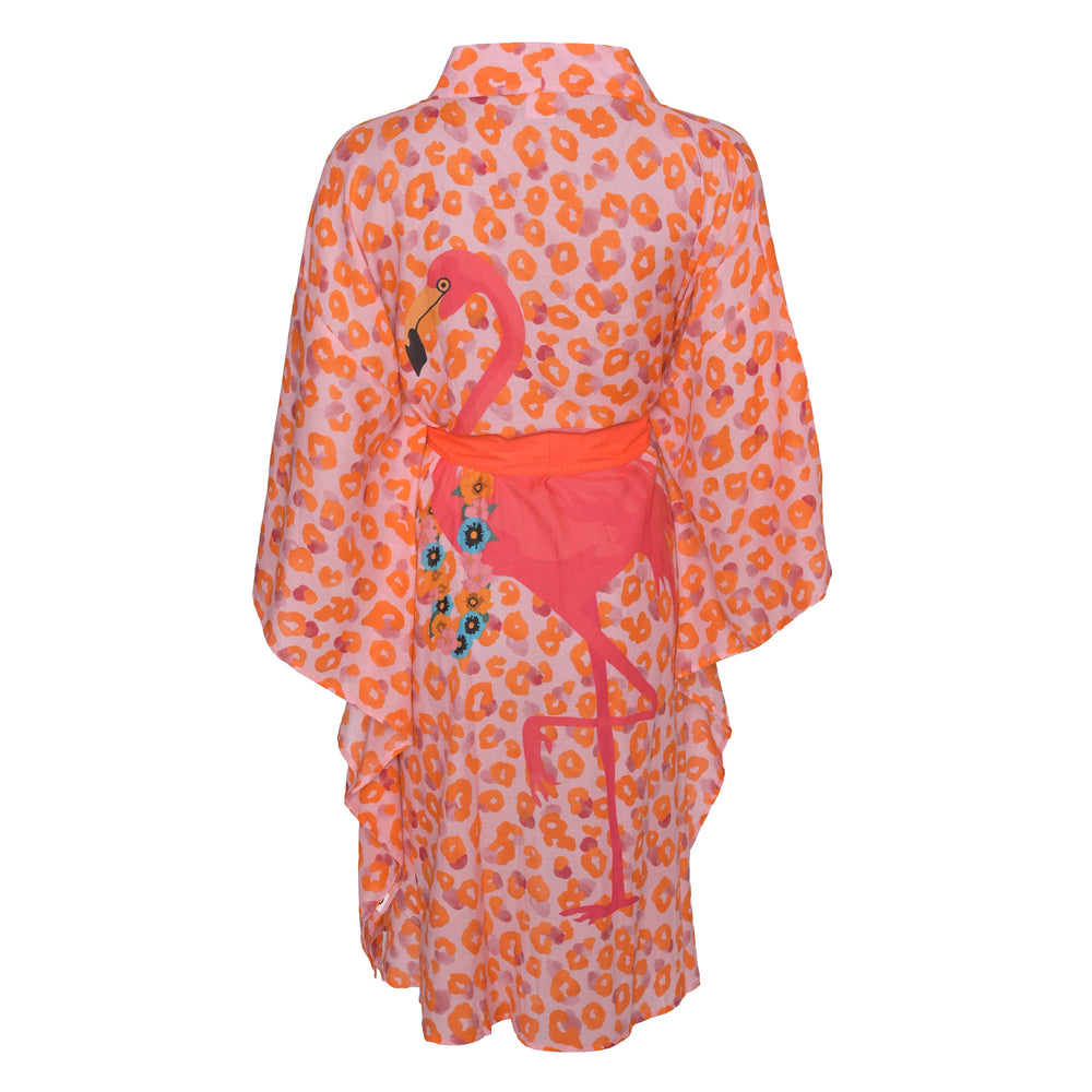 Kimono Catalina‑cs aus 100 % Baumwolle in Orange mit Leoprint und Flamingo‑Motiv auf dem Rücken