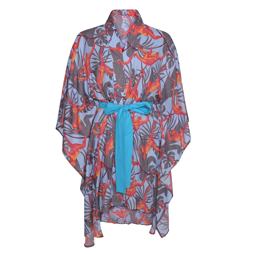 Leichter Baumwollkimono in Blau mit All‑Over‑Animal‑Print und Taillengürtel, Vorderansicht
