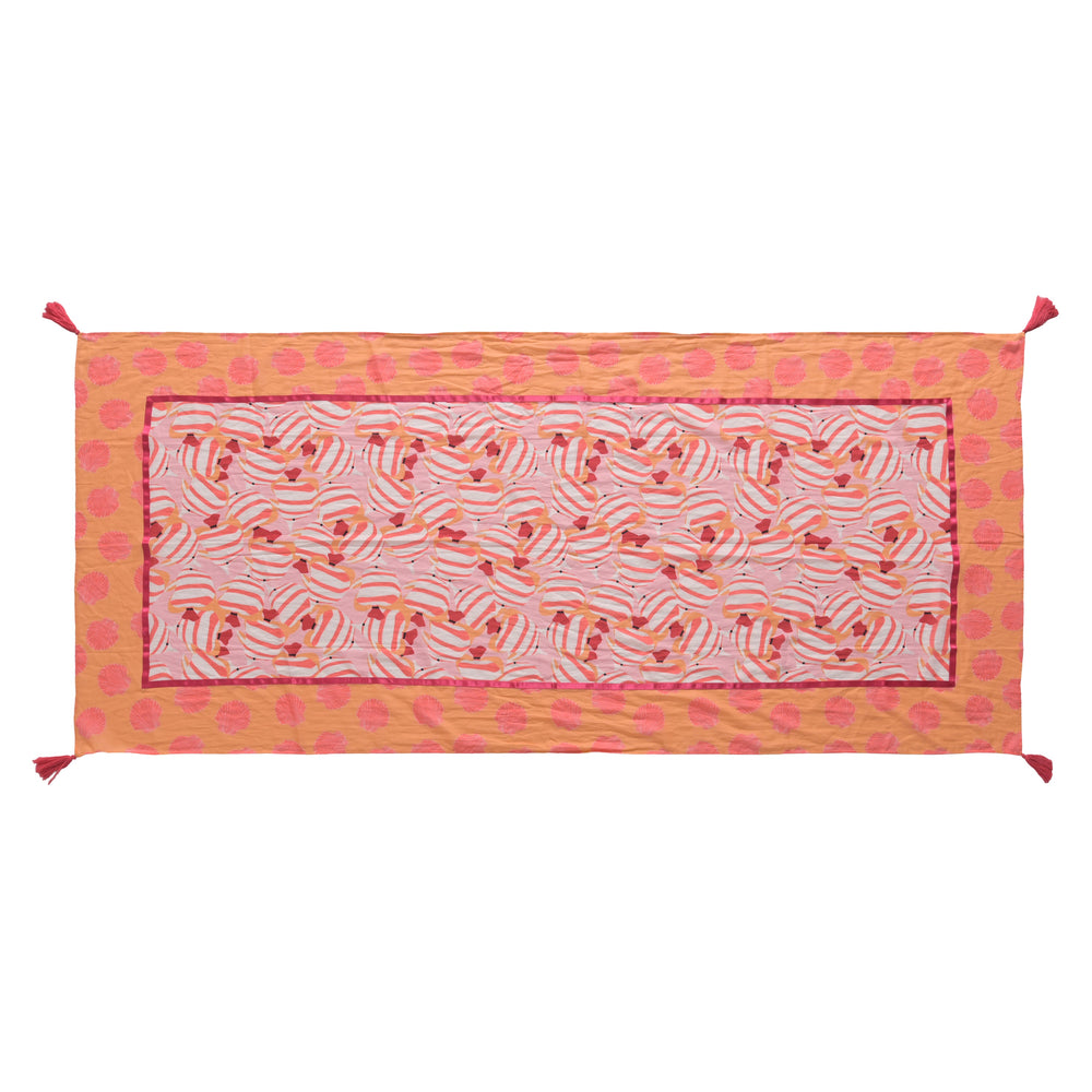 Langer Sommerschal 210× 70 cm aus 100% Baumwolle mit maritimem Fisch‑ und Muschel‑Motiv, Patchwork, Satinband und Quasten, Vogelperspektive