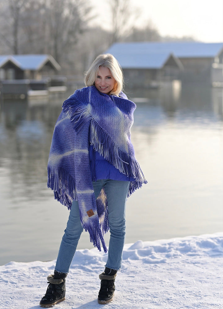Triangle Marni-cs Batik in Cornflower
