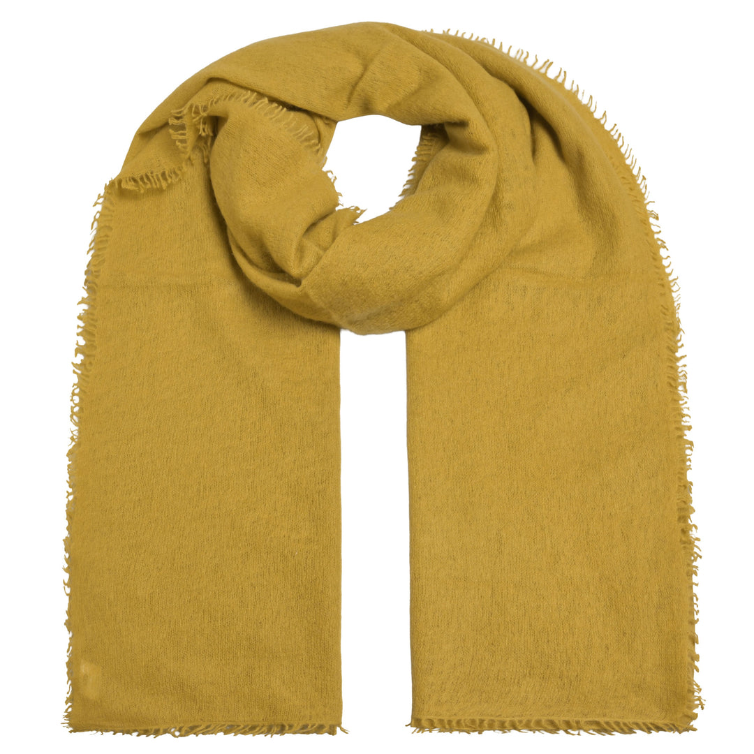 Weicher und besonders fluffiger Kaschmirschal für Damen und Herren von cute stuff mit dezenten Fransen, gestrickt und gefilzt in der Farbe Olive Oil
