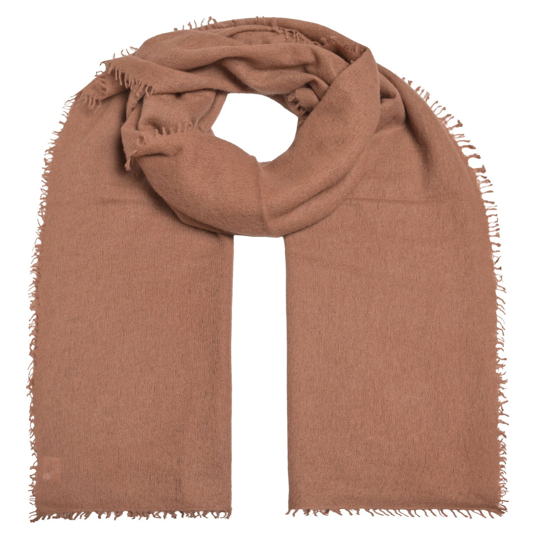 Weicher und besonders fluffiger Kaschmirschal für Damen und Herren von cute stuff mit dezenten Fransen, gestrickt und gefilzt in der Farbe Tiramisu (Hellbraun)