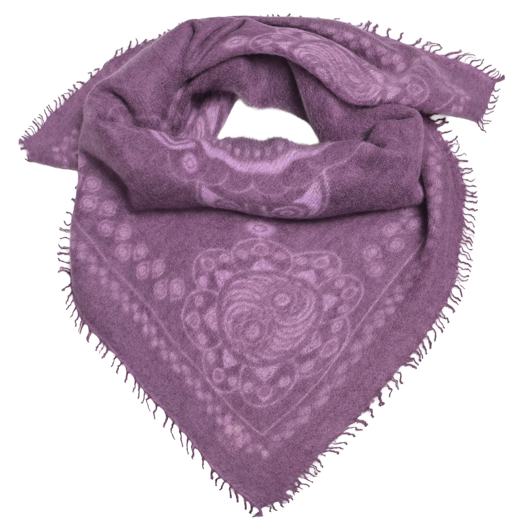 Feines Kaschmir Bandana aus 100% Light Cashmere mit kleinen Fransen und mit aufgedrucktem Ornament Muster in Grape