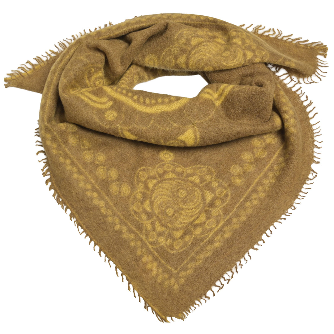 Feines Kaschmir Bandana aus 100% Light Cashmere mit kleinen Fransen und mit aufgedrucktem Ornament Muster in Dry Earth