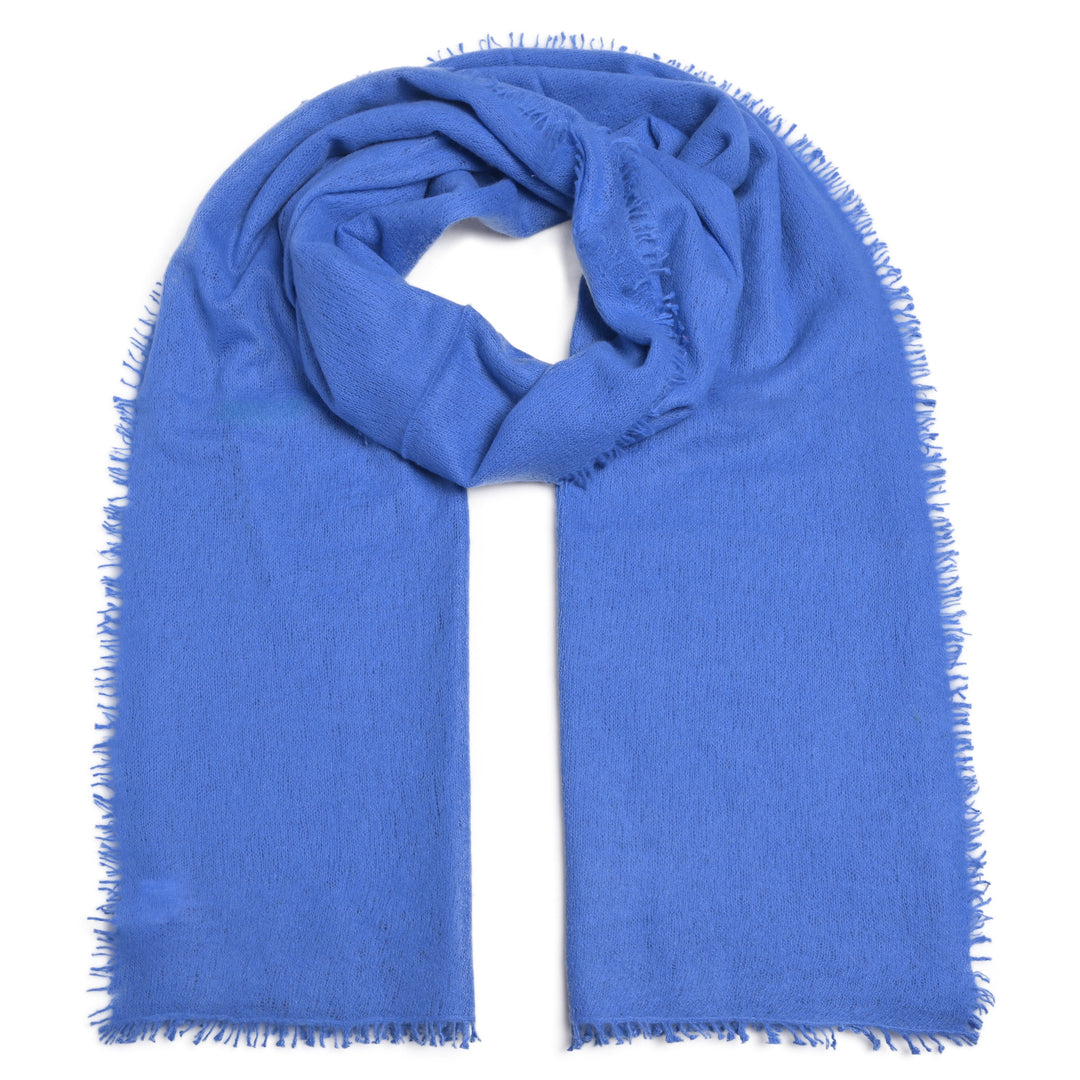 Anschmiegsamer Kaschmirschal für Damen und Herren in Kornblume, einem Blauton mit dezenen Fransen, 205 x 80 cm großes Tuch, Produktbild